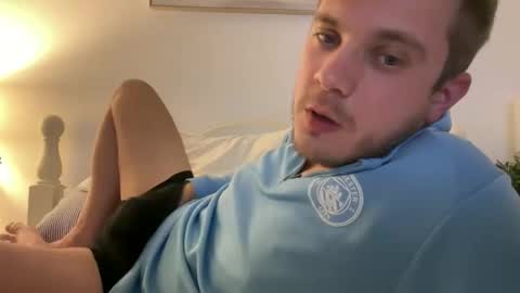 solobrit online show from February 11, 2026, 12:04 am