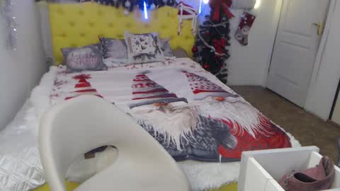 sondrariddle online show from January 18, 2025, 3:31 am