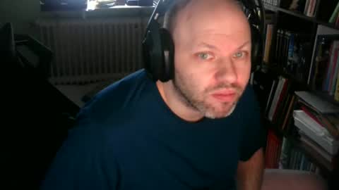 Tom online show from November 14, 2025, 11:20 am