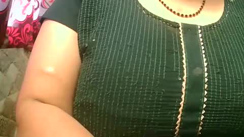 soni88888 online show from December 6, 2024, 6:04 am