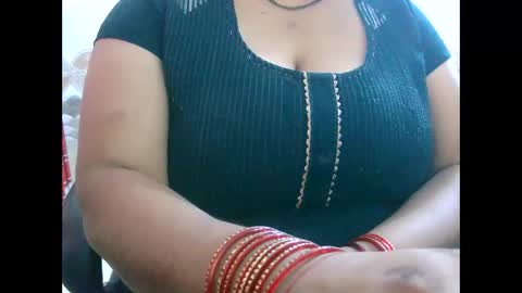 soni88888 online show from December 20, 2024, 11:10 am