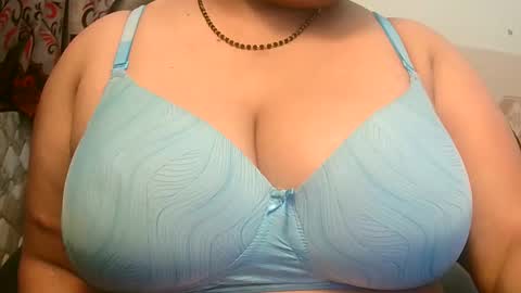 soni88888 online show from February 7, 2025, 3:30 pm