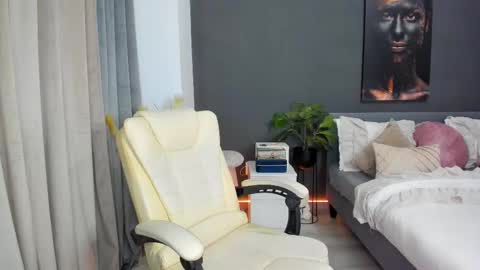 Snapshot of sonia__rey chatting on October 27, 2025, 1:59 pm Sonia Rey online show from October 27, 2025, 1:59 pm