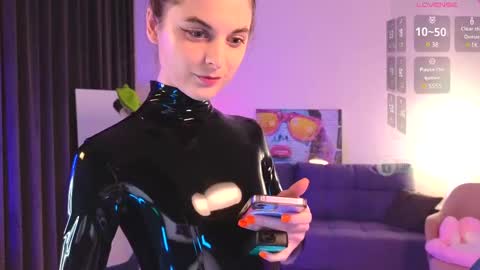 Sonia online show from March 12, 2025, 4:02 pm