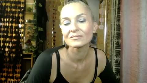 Snapshot of soniadance chatting on July 10, 2026, 2:19 pm Sonia online show from July 10, 2026, 2:19 pm
