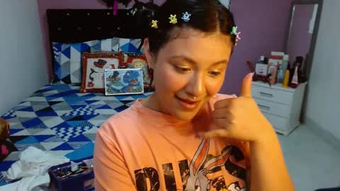 Snapshot of soniafuckboobs chatting on December 18, 2024, 3:22 pm soniafuckboobs online show from December 18, 2024, 3:22 pm