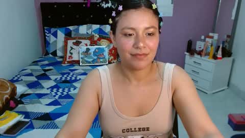 Snapshot of soniafuckboobs chatting on December 18, 2024, 6:25 pm soniafuckboobs online show from December 18, 2024, 6:25 pm