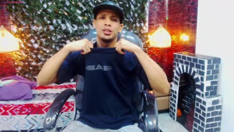 Snapshot of sonicj25_ chatting on February 9, 2025, 3:32 am SONIC online show from February 9, 2025, 3:32 am