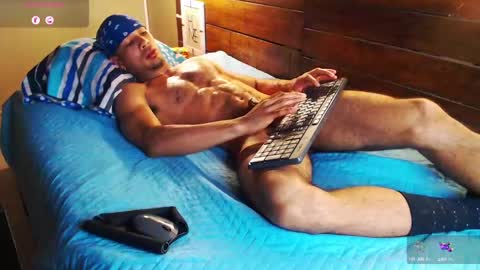 Snapshot of sonicj25_ chatting on October 13, 2025, 11:38 pm SONIC online show from October 13, 2025, 11:38 pm