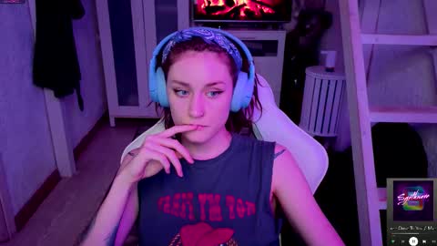 Rie online show from October 8, 2025, 7:11 pm