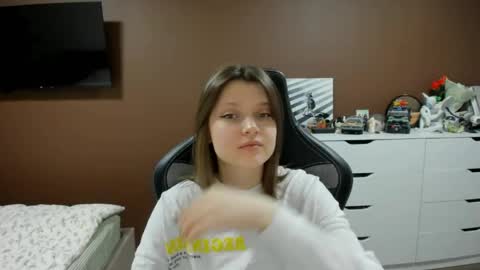 SoniNex online show from April 18, 2026, 3:05 pm