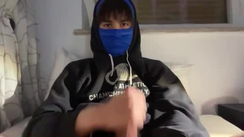 sonny_moore_ online show from January 8, 2026, 10:12 pm