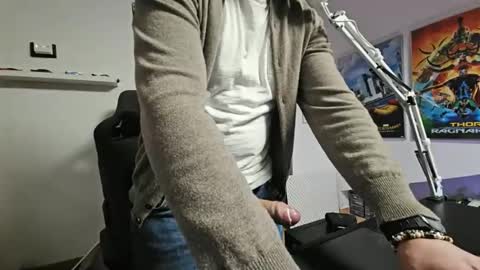 Snapshot of sonofw chatting on January 9, 2025, 7:29 pm sonofw online show from January 9, 2025, 7:29 pm