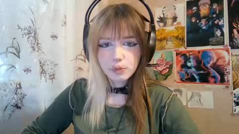 Mila online show from July 6, 2026, 3:14 pm