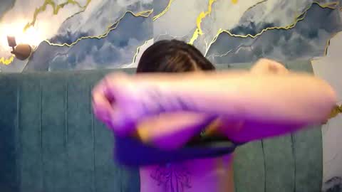 Sophi online show from October 13, 2025, 11:21 am