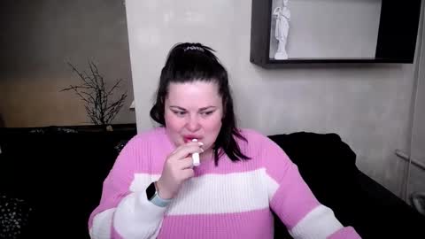 sophia__olsen online show from November 7, 2025, 6:24 am