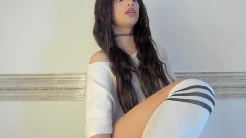 Sophia online show from September 25, 2025, 9:40 pm