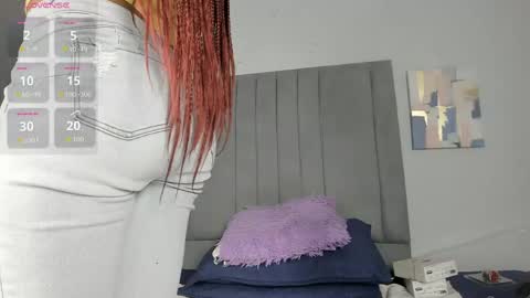 Snapshot of sophia_ebony___ chatting on April 8, 2026, 12:16 pm sophia_ebony___ online show from April 8, 2026, 12:16 pm