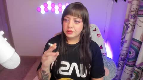 sophia_grants online show from September 24, 2025, 2:48 am