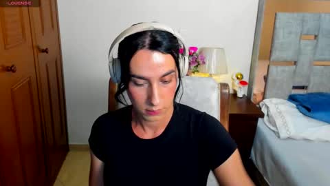 sophia CM online show from October 2, 2025, 9:05 am