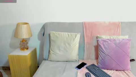 Snapshot of sophia_harry chatting on June 4, 2026, 11:44 pm sophia CM online show from June 4, 2026, 11:44 pm