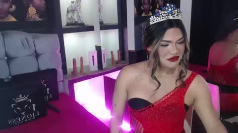 sophia_hott01 online show from October 22, 2025, 12:16 pm