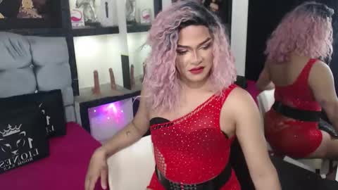 sophia_hott01 online show from December 4, 2025, 12:25 pm