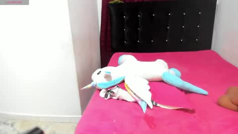 Snapshot of sophia_moons_ chatting on April 21, 2026, 12:45 am sophia_moons_ online show from April 21, 2026, 12:45 am