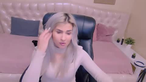 sophia smith4146 online show from January 14, 2026, 12:22 pm