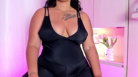  S O P H I A  online show from March 12, 2025, 12:47 pm