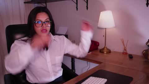 Sofi online show from September 23, 2025, 11:57 am