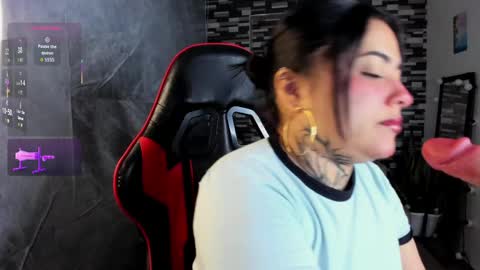 Snapshot of sophiaa_cherry chatting on April 3, 2026, 6:28 pm Sophia online show from April 3, 2026, 6:28 pm