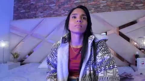 Sophia Paris online show from October 10, 2025, 2:54 am