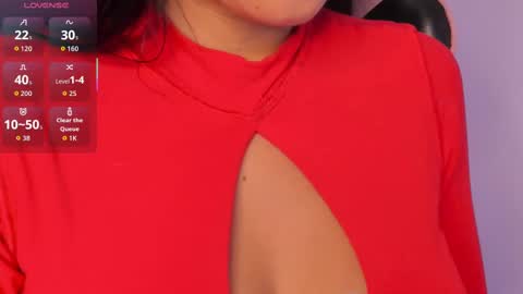 Sophie Hill  online show from September 27, 2025, 8:03 pm