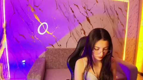 sophiadoll_tf online show from September 28, 2025, 1:27 pm