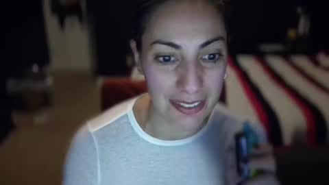 sophiadover online show from March 26, 2026, 10:32 am