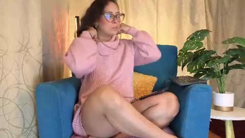 Snapshot of sophiadumont chatting on July 3, 2026, 10:43 am Sophia online show from July 3, 2026, 10:43 am