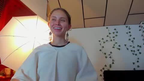 sophiamiller6 online show from March 22, 2026, 2:53 pm