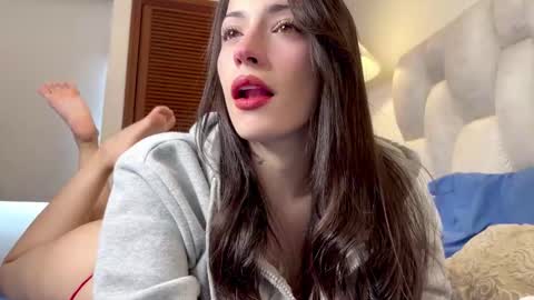 sophiarommie online show from March 15, 2026, 6:03 pm