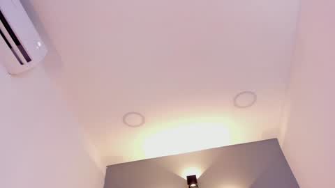 Sofi online show from January 31, 2025, 6:14 pm