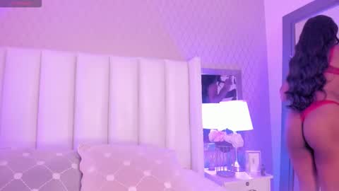 Snapshot of sophiasmiths_ chatting on October 24, 2025, 7:21 pm SophiaSmiths online show from October 24, 2025, 7:21 pm