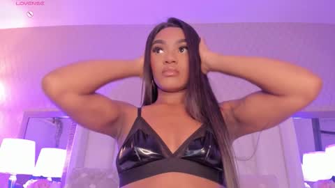 Snapshot of sophiasmiths_ chatting on October 29, 2025, 10:00 pm SophiaSmiths online show from October 29, 2025, 10:00 pm