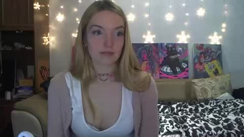 SophiaSonata online show from January 2, 2025, 10:33 pm