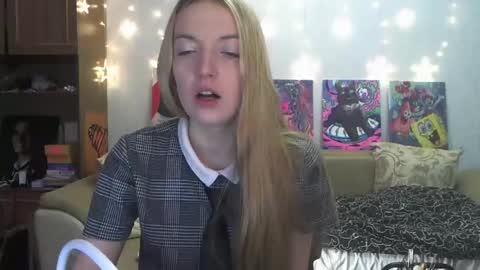 SophiaSonata online show from January 9, 2025, 2:51 pm