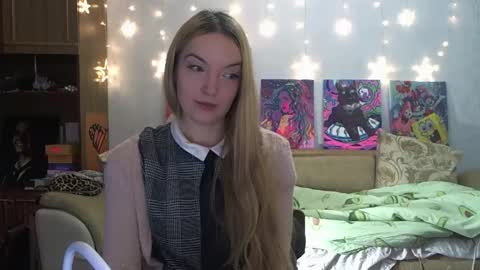 SophiaSonata online show from January 13, 2025, 3:26 pm