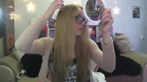 SophiaSonata online show from October 23, 2025, 9:30 am