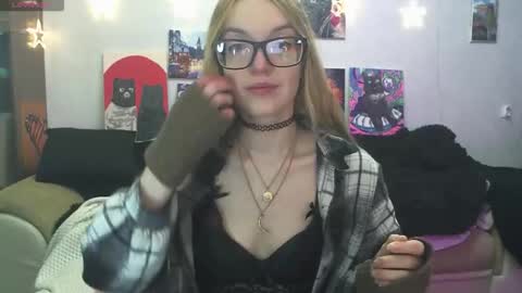 SophiaSonata online show from February 8, 2026, 10:13 pm