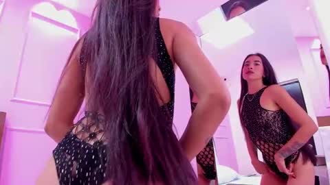 S O P H I A  online show from February 6, 2025, 12:48 pm