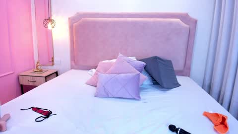 SOPHIA online show from January 3, 2025, 4:16 pm