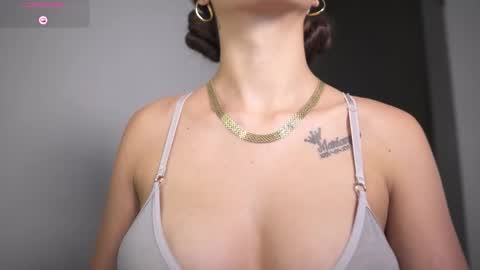 Sophy online show from September 12, 2025, 1:06 am